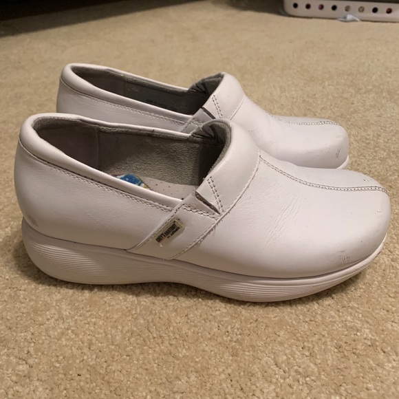 grey's anatomy shoes white